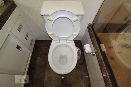 Casa à venda com 282m², 3 quartos e 3 vagasSuite 3 banheiro