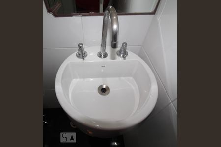 Casa à venda com 282m², 3 quartos e 3 vagasSuite 2 banheiro