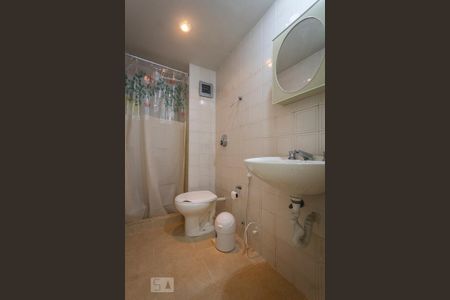 Apartamento à venda com 80m², 2 quartos e 1 vaga Apartamento à venda com 80m², 2 quartos e 1 vagaBanheiro da Suíte