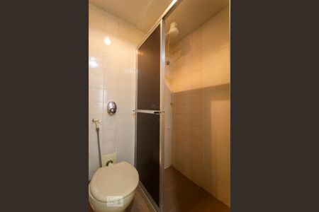 Apartamento à venda com 80m², 2 quartos e 1 vaga Apartamento à venda com 80m², 2 quartos e 1 vagaBanheiro 2