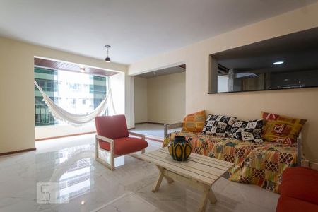 Apartamento à venda com 80m², 2 quartos e 1 vaga Apartamento à venda com 80m², 2 quartos e 1 vagaSala