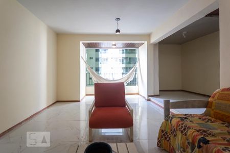 Apartamento à venda com 80m², 2 quartos e 1 vaga Apartamento à venda com 80m², 2 quartos e 1 vagaSala