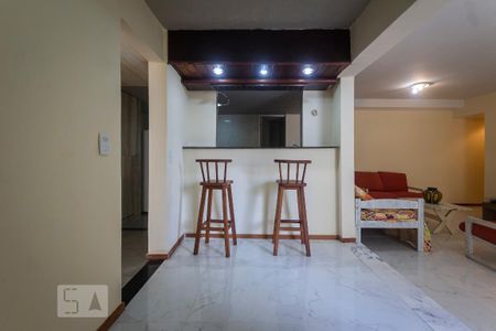 Apartamento à venda com 80m², 2 quartos e 1 vaga Apartamento à venda com 80m², 2 quartos e 1 vagaSala