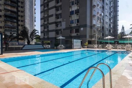 Apartamento à venda com 80m², 2 quartos e 1 vaga Apartamento à venda com 80m², 2 quartos e 1 vagaÁrea comum - Piscina