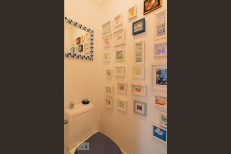 Lavabo de apartamento para alugar com 1 quarto, 60m² em Moema, São Paulo