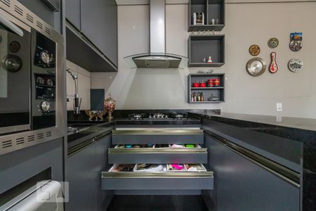 Apartamento para alugar com 64m², 2 quartos e 2 vagas Apartamento para alugar com 64m², 2 quartos e 2 vagasDetalhe da Cozinha