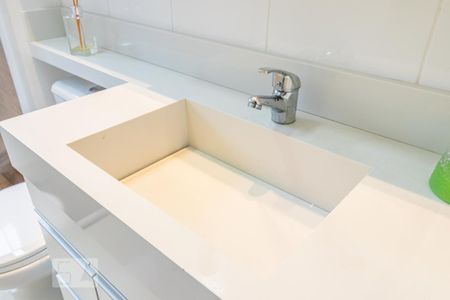 Apartamento para alugar com 64m², 2 quartos e 2 vagas Apartamento para alugar com 64m², 2 quartos e 2 vagasDetalhe do Banheiro Social