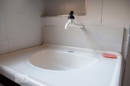 Casa à venda com 65m², 2 quartos e sem vagaBanheiro