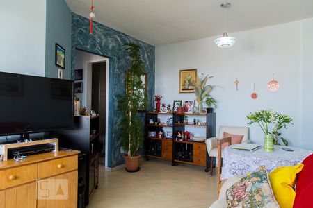 Apartamento à venda com 64m², 2 quartos e 1 vagaSala