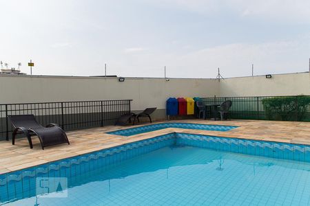 Apartamento à venda com 64m², 2 quartos e 1 vagaÁrea comum - Piscina