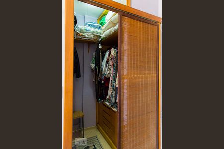 Apartamento à venda com 64m², 2 quartos e 1 vagaCloset da suíte