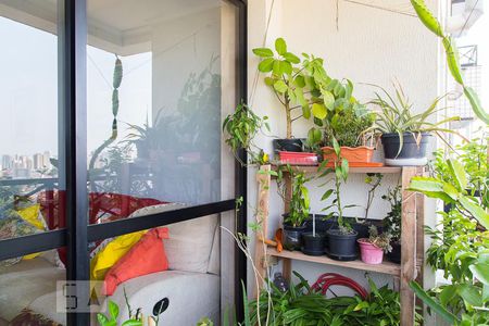 Apartamento à venda com 64m², 2 quartos e 1 vagaVaranda