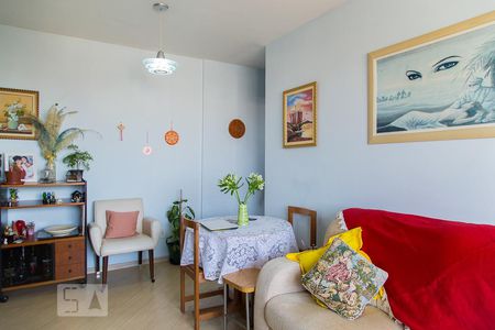 Apartamento à venda com 64m², 2 quartos e 1 vagaSala