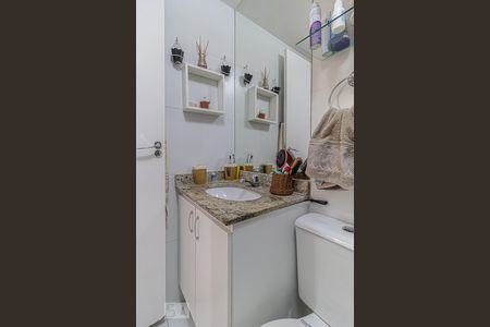 Apartamento à venda com 120m², 4 quartos e 1 vagaBanheiro da Suíte 2