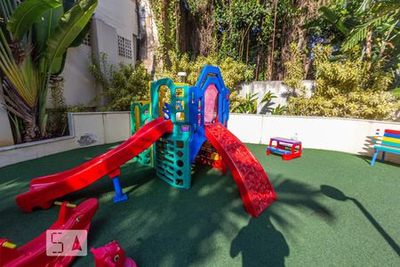 Apartamento à venda com 120m², 4 quartos e 1 vagaÁrea Comum - Playground