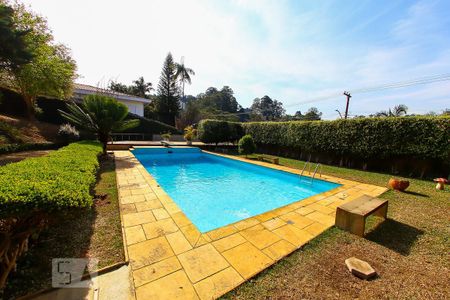 Casa à venda com 780m², 5 quartos e 6 vagas Casa à venda com 780m², 5 quartos e 6 vagasPiscina