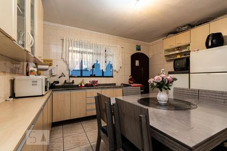 Casa à venda com 150m², 3 quartos e 4 vagas Casa à venda com 150m², 3 quartos e 4 vagasCozinha