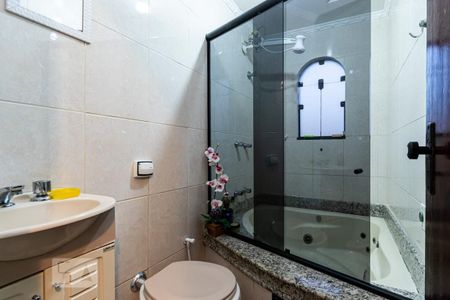 Casa à venda com 150m², 3 quartos e 4 vagas Casa à venda com 150m², 3 quartos e 4 vagasBanheiro