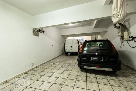 Casa à venda com 150m², 3 quartos e 4 vagas Casa à venda com 150m², 3 quartos e 4 vagasGaragem