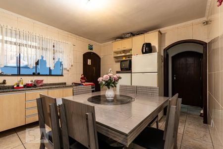 Casa à venda com 150m², 3 quartos e 4 vagas Casa à venda com 150m², 3 quartos e 4 vagasCozinha