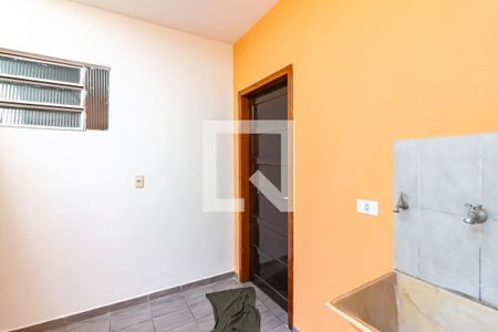 Casa para alugar com 40m², 1 quarto e sem vagaÁrea de Serviço 