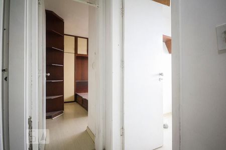 Apartamento à venda com 85m², 2 quartos e 1 vaga Apartamento à venda com 85m², 2 quartos e 1 vagaCorredor
