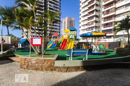 Apartamento à venda com 85m², 2 quartos e 1 vaga Apartamento à venda com 85m², 2 quartos e 1 vagaPlayground