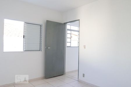 Quarto de casa para alugar com 1 quarto, 45m² em Vila Leonor, São Paulo