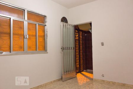 Sala de casa de condomínio para alugar com 2 quartos, 80m² em Madureira, Rio de Janeiro