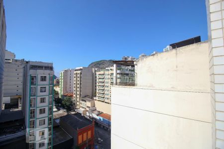 Vista do Quarto 1 de apartamento para alugar com 1 quarto, 45m² em Botafogo, Rio de Janeiro