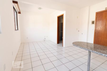 Sala/Quarto de kitnet/studio para alugar com 1 quarto, 25m² em Itacorubi, Florianópolis