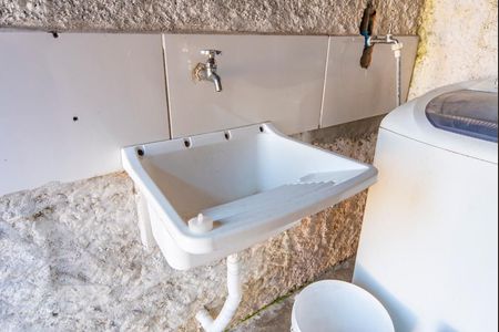 Casa para alugar com 40m², 1 quarto e 1 vagaTanque 