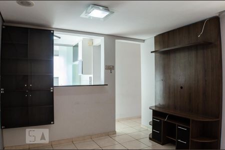 Sala de apartamento para alugar com 3 quartos, 70m² em Buritis, Belo Horizonte
