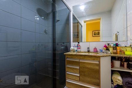 Apartamento à venda com 70m², 2 quartos e 1 vaga Apartamento à venda com 70m², 2 quartos e 1 vagaBanheiro
