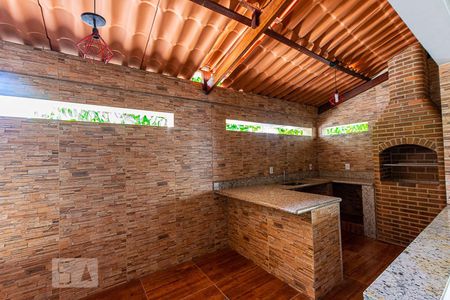 Apartamento à venda com 70m², 2 quartos e 1 vaga Apartamento à venda com 70m², 2 quartos e 1 vagaÁrea comum - Churrasqueira