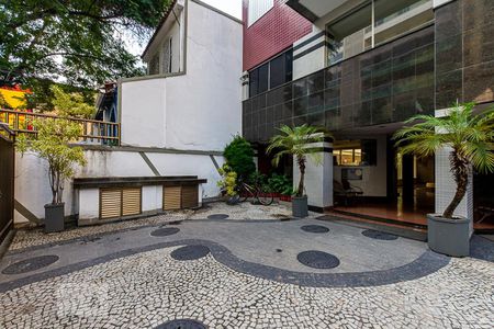 Apartamento à venda com 70m², 2 quartos e 1 vaga Apartamento à venda com 70m², 2 quartos e 1 vagaEntrada