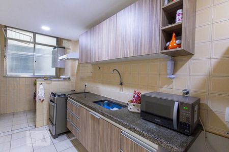 Apartamento à venda com 70m², 2 quartos e 1 vaga Apartamento à venda com 70m², 2 quartos e 1 vagaCozinha