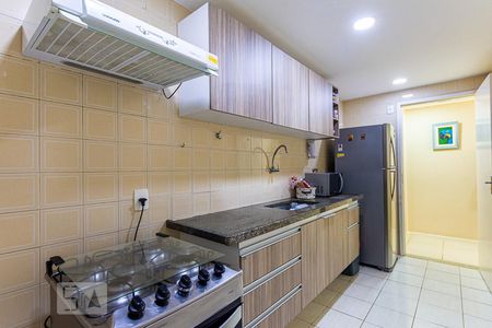 Apartamento à venda com 70m², 2 quartos e 1 vaga Apartamento à venda com 70m², 2 quartos e 1 vagaCozinha