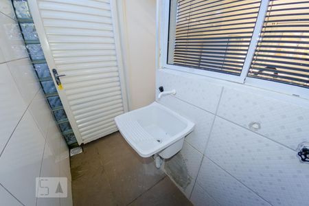 Studio para alugar com 28m², 1 quarto e sem vaga Studio para alugar com 28m², 1 quarto e sem vagaÁrea de serviço