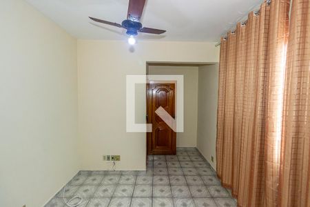 Apartamento para alugar com 68m², 2 quartos e 1 vagaSala