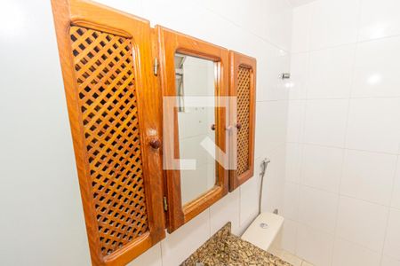 Apartamento para alugar com 68m², 2 quartos e 1 vagaBanheiro