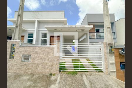 Casa para alugar com 100m², 2 quartos e 1 vagaFachada