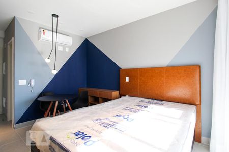 Sala/Quarto  de apartamento para alugar com 1 quarto, 25m² em Indianópolis, São Paulo