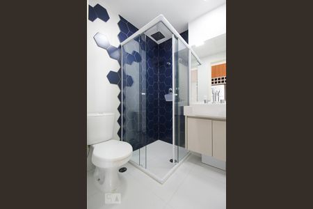 Banheiro  de apartamento para alugar com 1 quarto, 25m² em Indianópolis, São Paulo