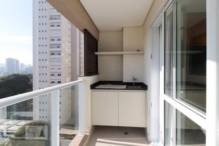 Varanda  de apartamento para alugar com 1 quarto, 25m² em Indianópolis, São Paulo