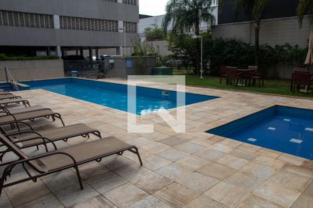 Apartamento à venda com 63m², 3 quartos e 1 vagaÁrea comum - Piscina