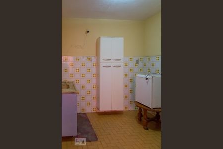 Casa à venda com 130m², 3 quartos e 3 vagasCozinha fundos