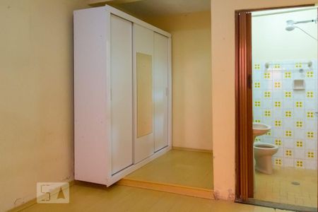 Casa à venda com 130m², 3 quartos e 3 vagasQuarto fundos