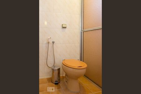 Casa à venda com 130m², 3 quartos e 3 vagasBanheiro