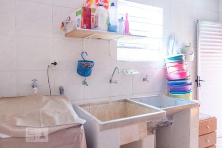 Casa à venda com 130m², 3 quartos e 3 vagasÁrea de Serviço